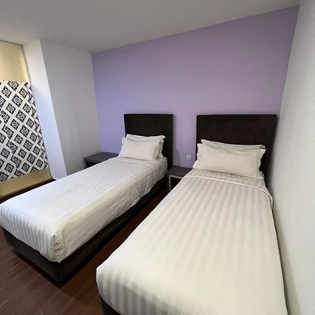 Elmark Hotel Johor Джохор-Бару Екстер'єр фото