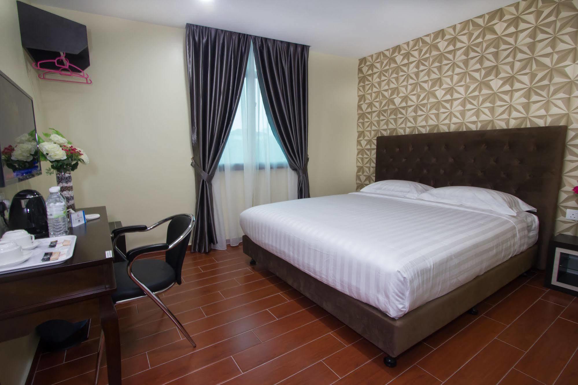 Elmark Hotel Johor Джохор-Бару Екстер'єр фото